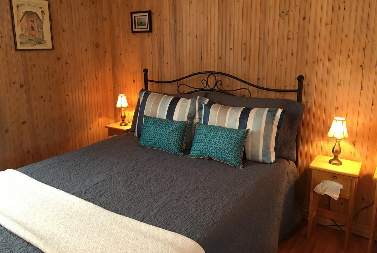 La Chouette Viree Bed & Breakfast Grandes-Bergeronnes Exterior photo